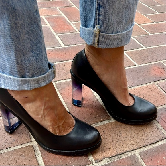 AGL Attilio Giusti Leombruni Lucite Heel Pumps Black Leather Platform Size 39 - Picture 2 of 13